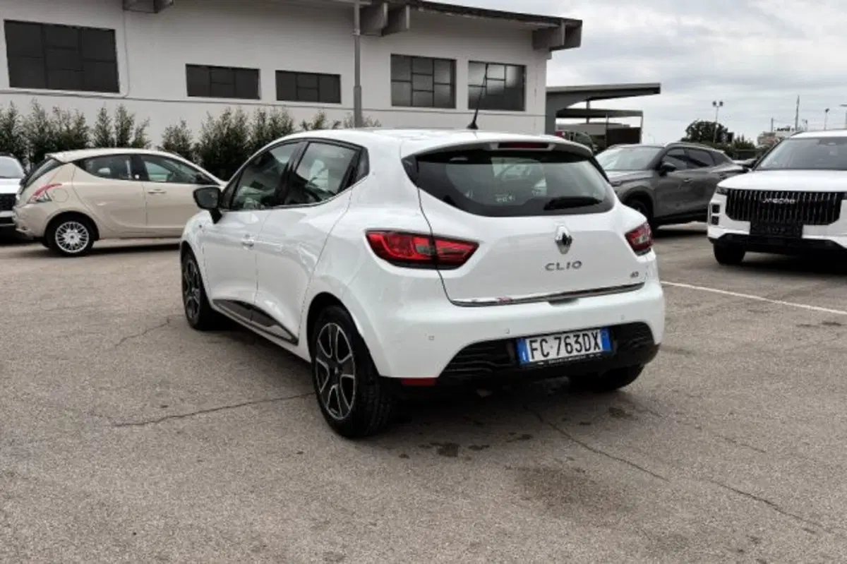 Renault Clio usata a Latina (5)