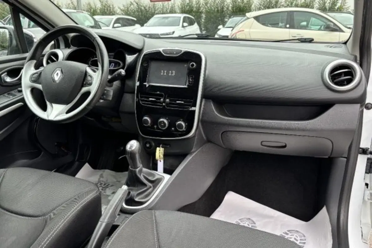 Renault Clio usata a Latina (9)