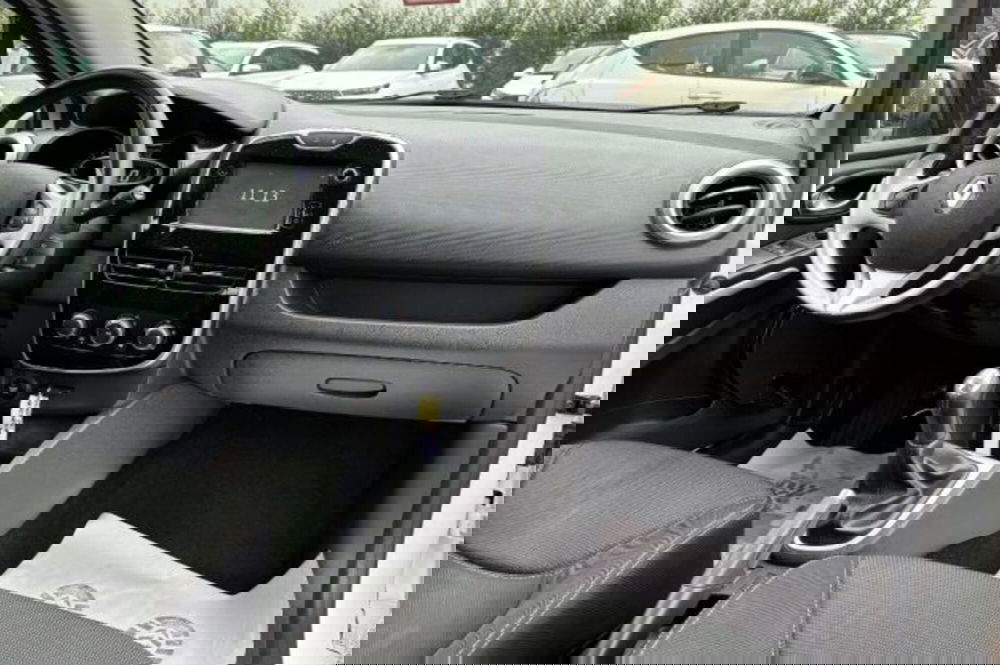 Renault Clio usata a Latina (9)