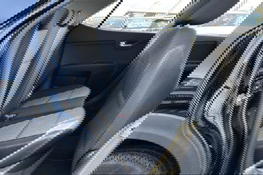 Kia Stonic usata a Latina (10)