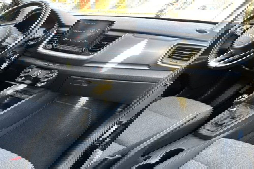 Kia Stonic usata a Latina (9)