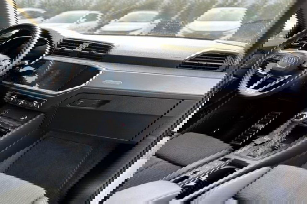 Audi Q3 Sportback usata a Latina (9)