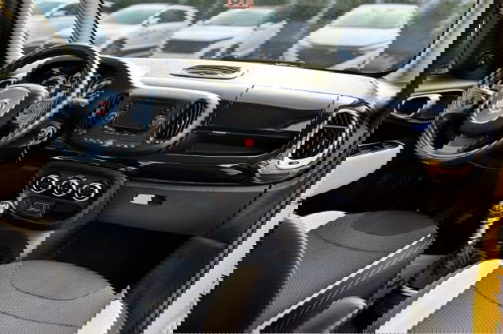 Fiat 500L usata a Latina (9)