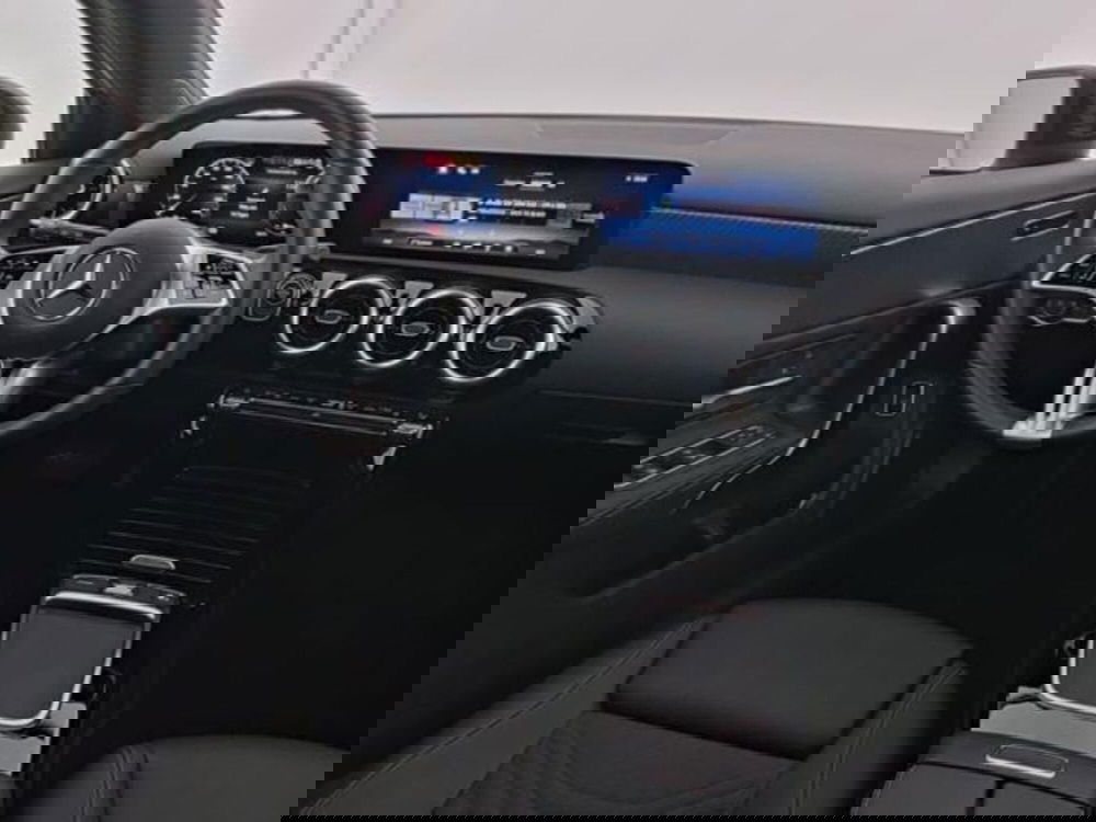 Mercedes-Benz Classe A usata a Milano (7)