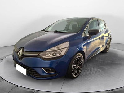 Renault Clio TCe 12V 90 CV 5 porte Moschino Zen del 2019 usata a Torino