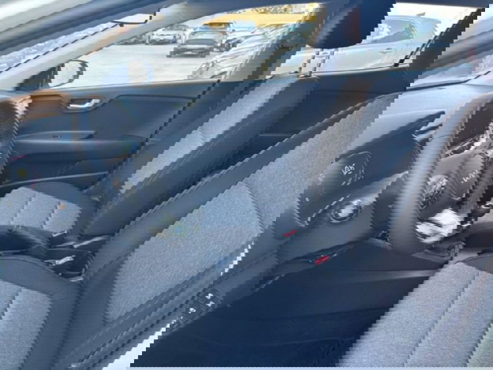 Kia Stonic nuova a Reggio Calabria (11)