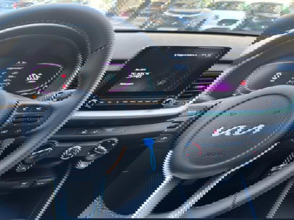 Kia Stonic nuova a Reggio Calabria (3)
