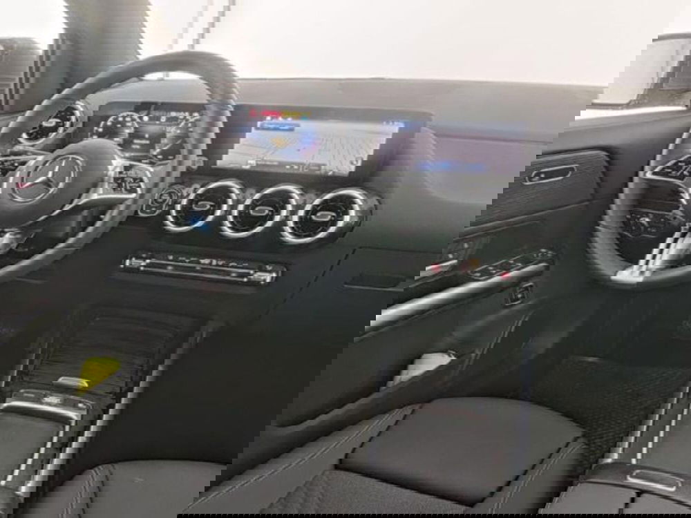 Mercedes-Benz GLB usata a Milano (6)