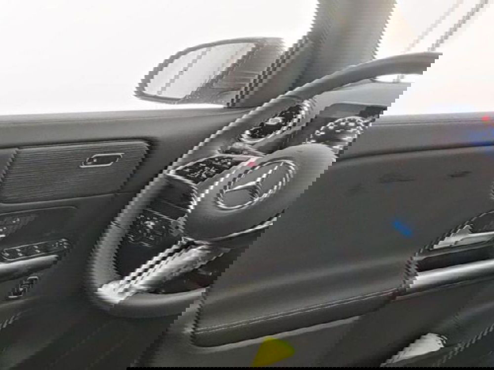 Mercedes-Benz GLB usata a Milano (9)