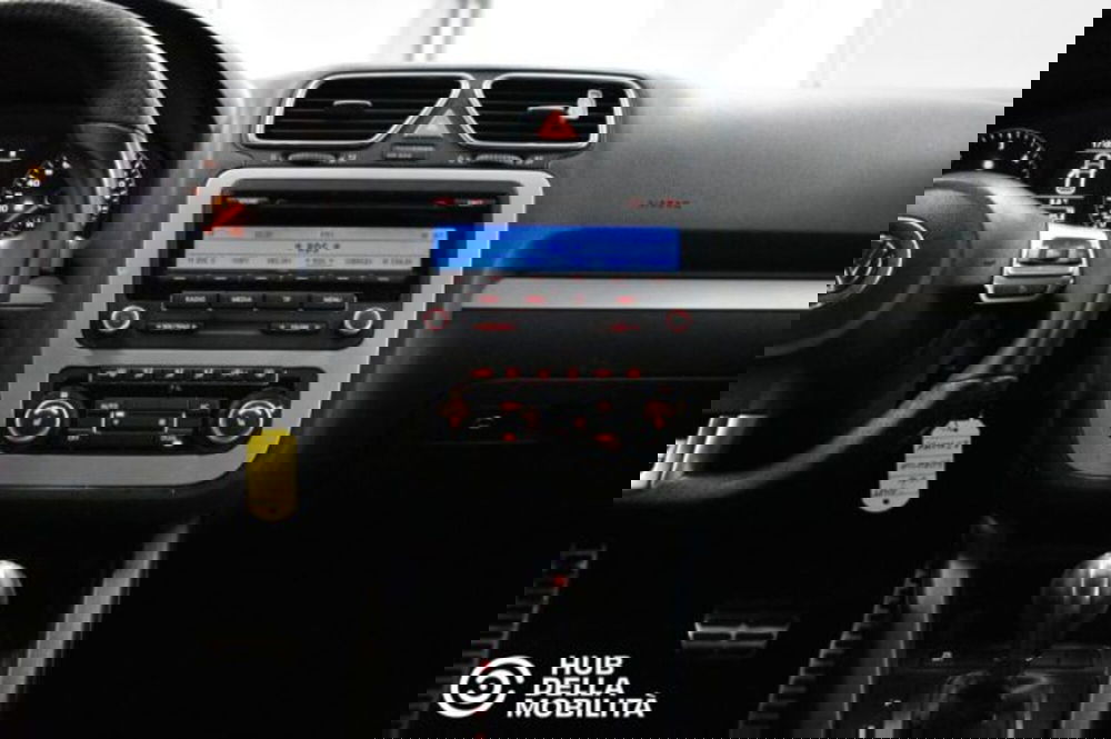 Volkswagen Scirocco usata a Perugia (11)