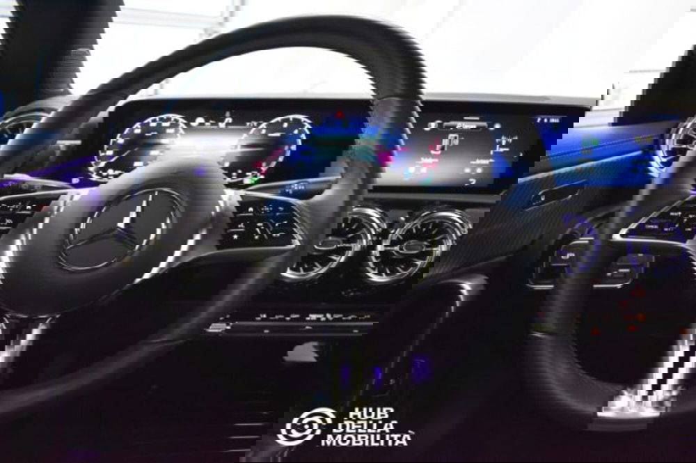 Mercedes-Benz CLA Shooting Brake usata a Perugia (9)