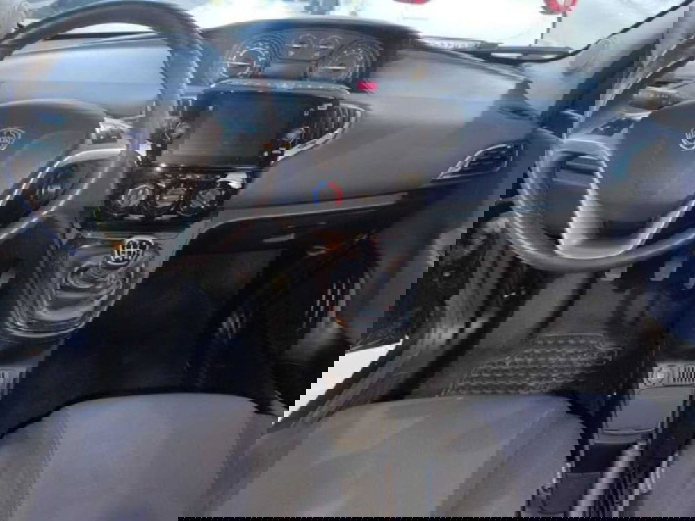 Lancia Ypsilon usata a Caltanissetta (16)