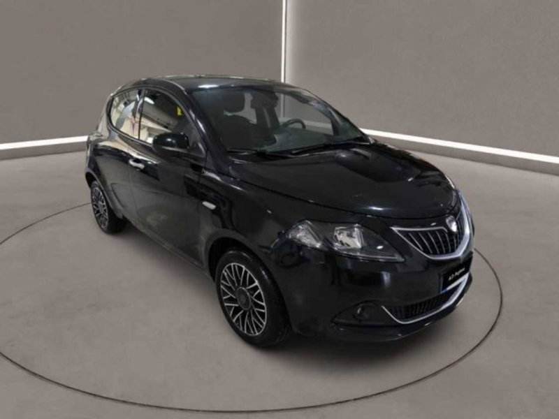 Lancia Ypsilon usata a Caltanissetta (3)