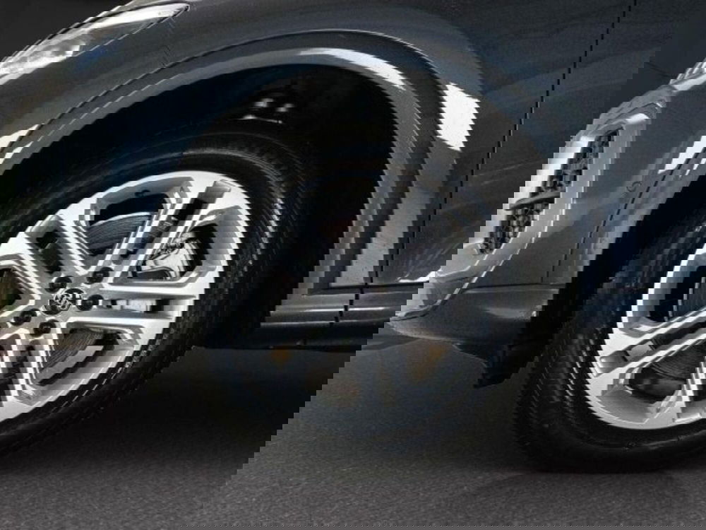 Audi Q5 Sportback nuova a Novara (10)