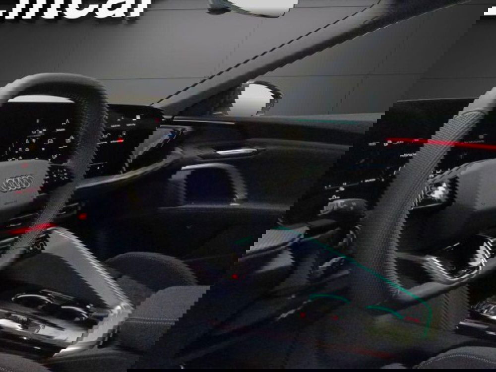 Audi Q5 Sportback nuova a Novara (14)