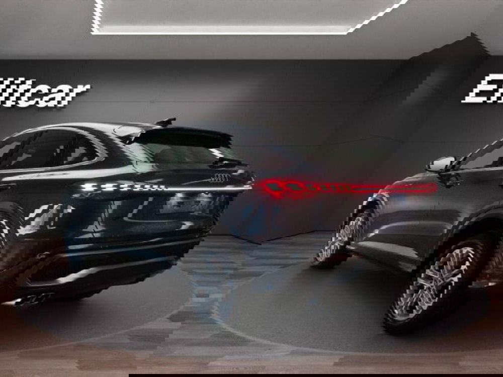 Audi Q5 Sportback nuova a Novara (6)