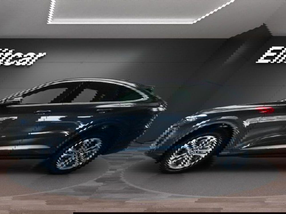 Audi Q5 Sportback nuova a Novara (7)