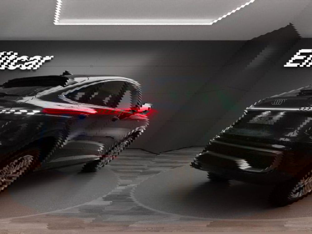 Audi Q5 Sportback nuova a Novara (8)