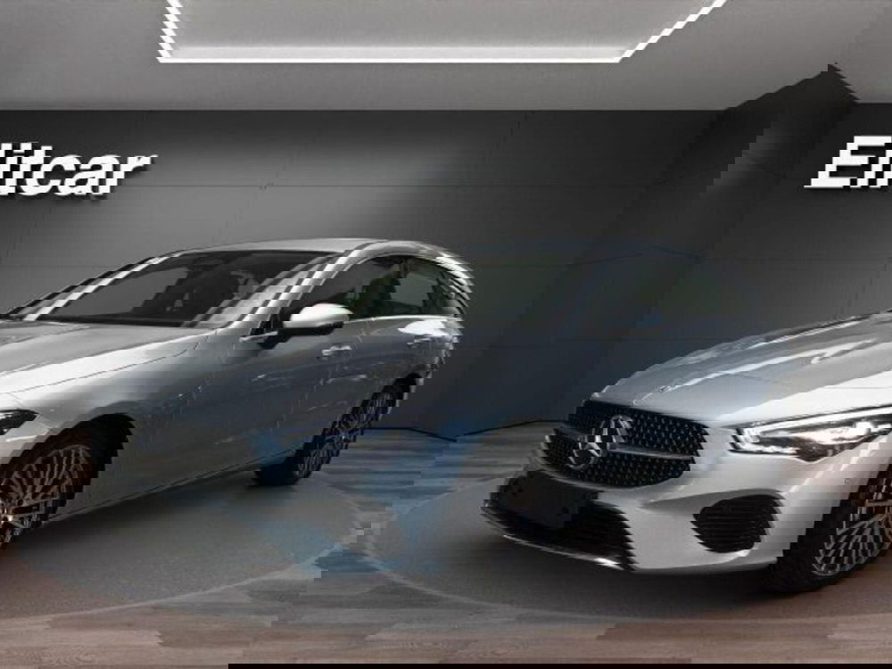 Mercedes-Benz CLA Shooting Brake usata a Novara