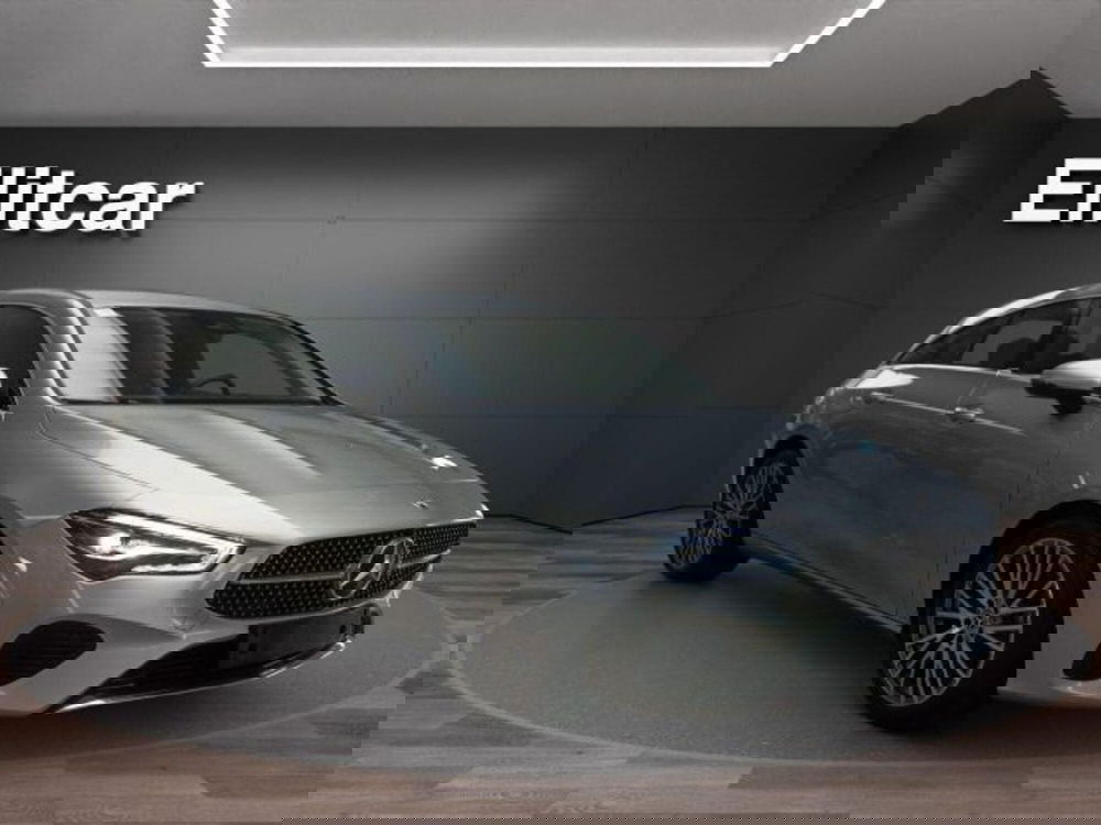 Mercedes-Benz CLA Shooting Brake usata a Novara (3)