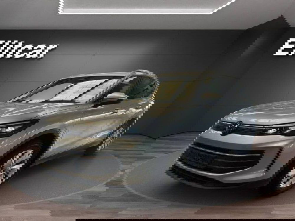 Volkswagen Tiguan usata a Novara