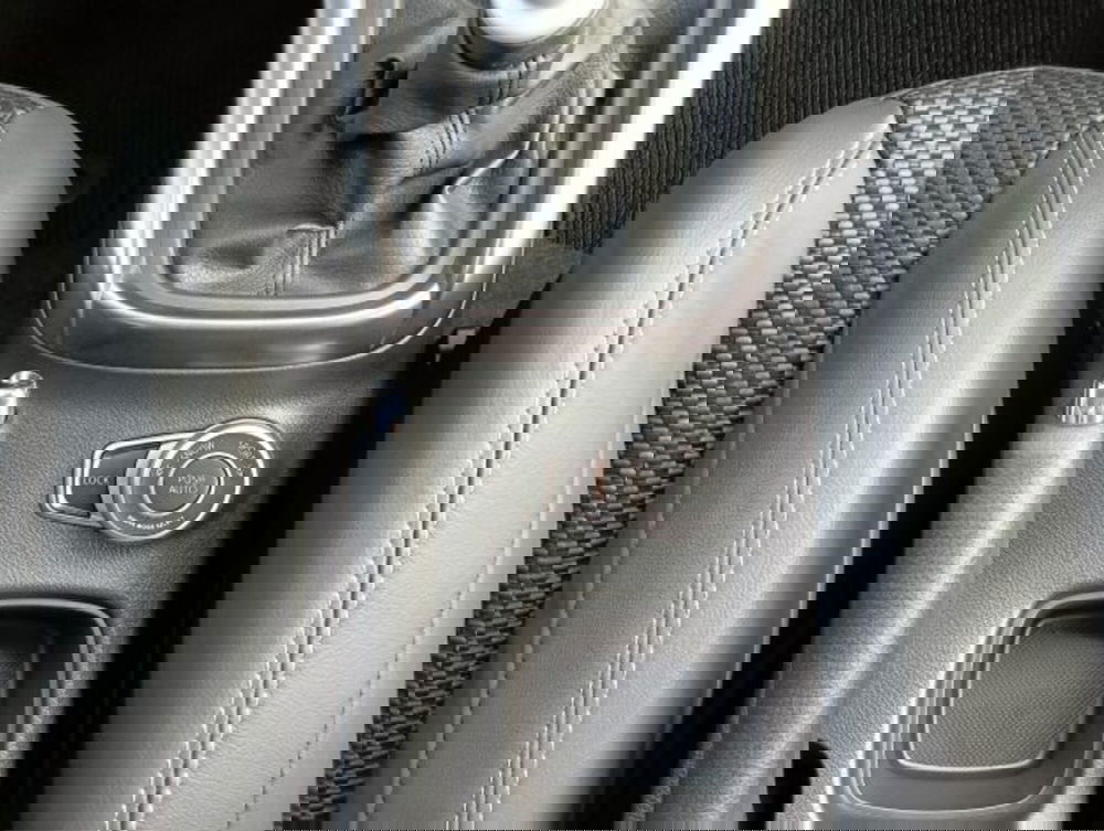 Suzuki S-Cross nuova a Brescia (16)