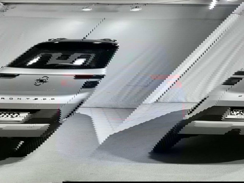 Opel Frontera nuova a Sondrio (4)