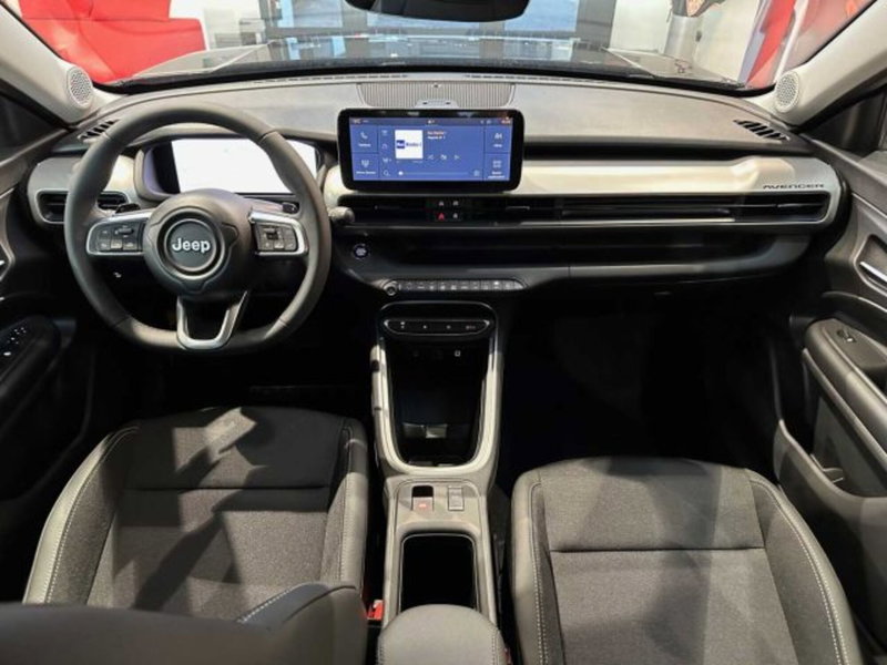 Jeep Avenger nuova a Sondrio (11)