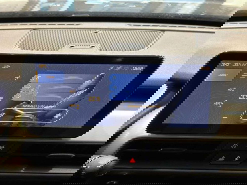 Jeep Avenger nuova a Sondrio (17)