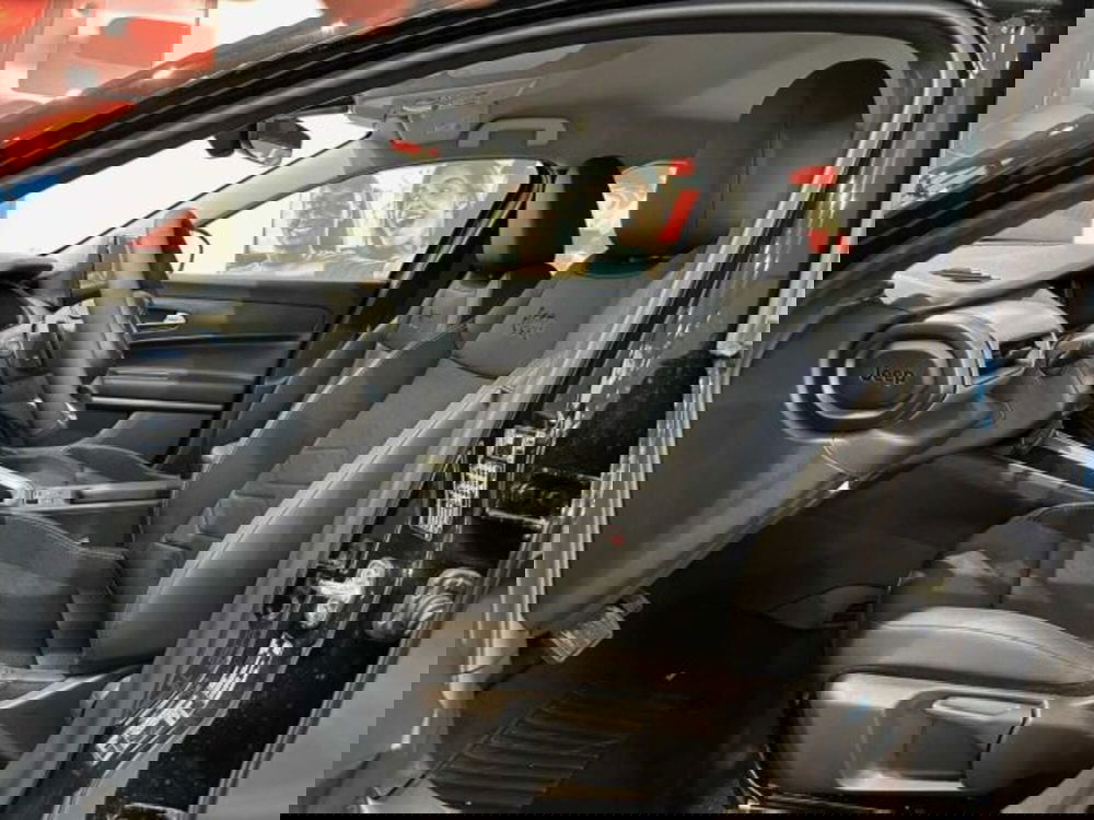 Jeep Avenger nuova a Sondrio (9)