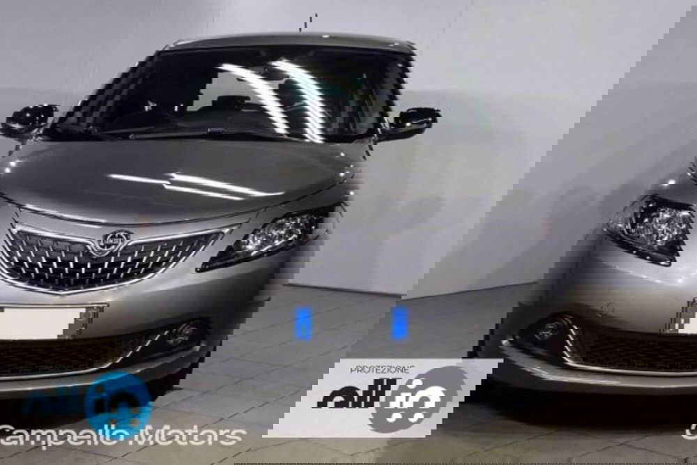 Lancia Ypsilon usata a Venezia (2)