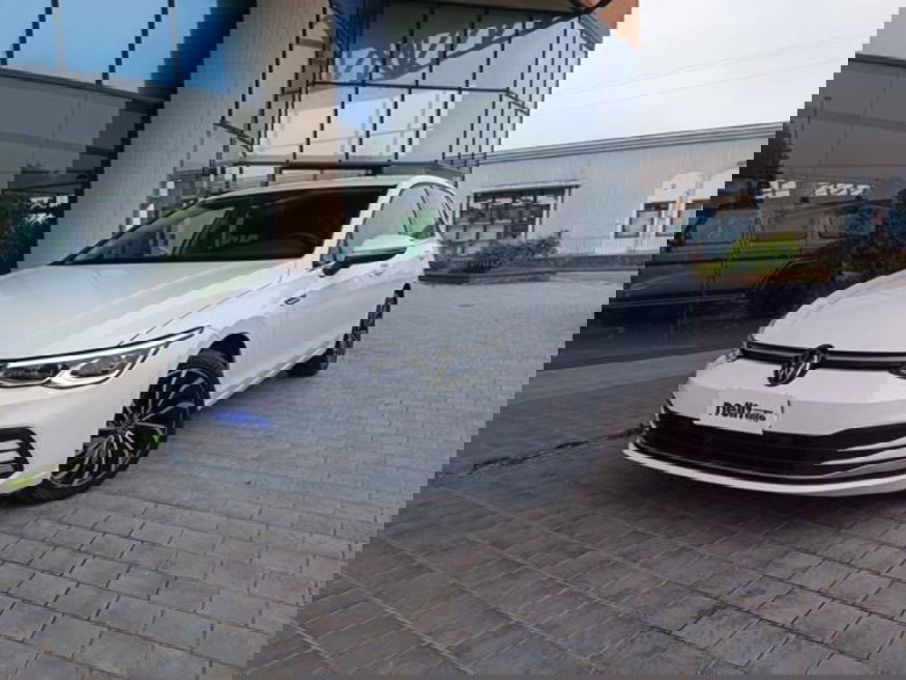 Volkswagen Golf usata a Pisa