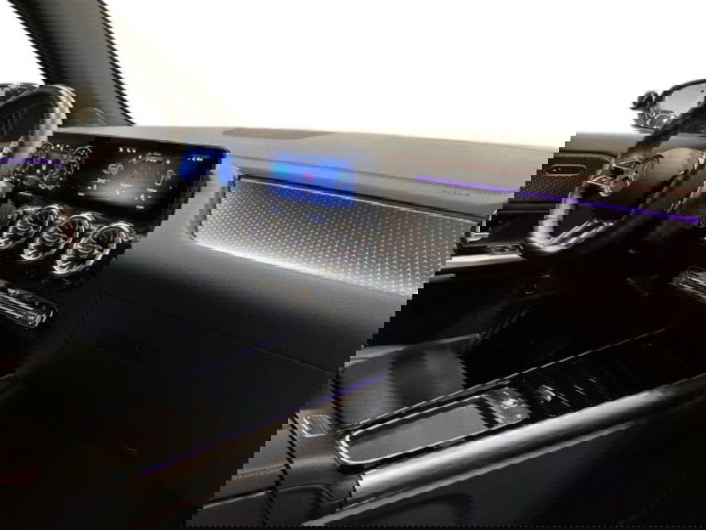 Mercedes-Benz EQA usata a Verona (15)