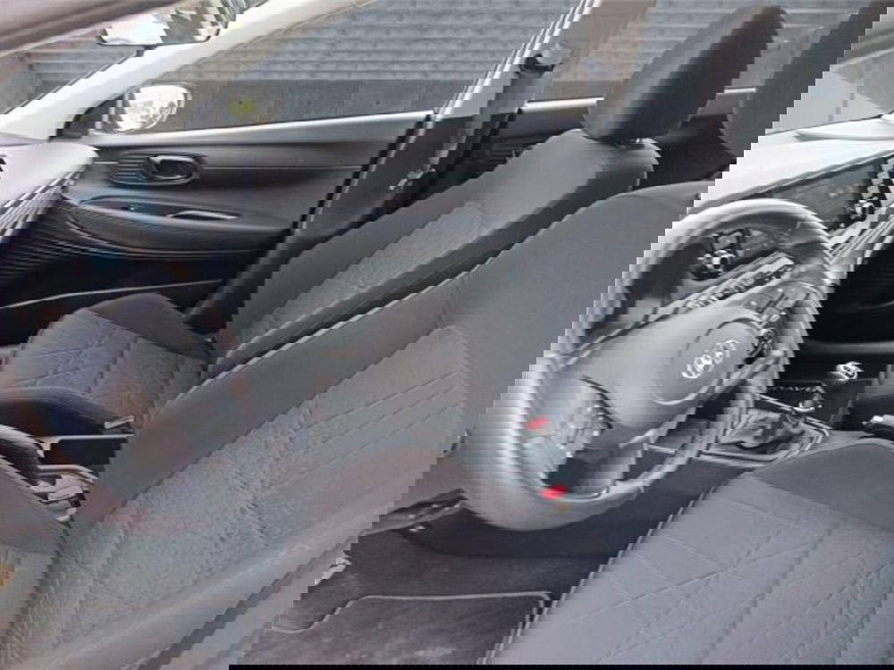 Hyundai Bayon usata a Bari (11)