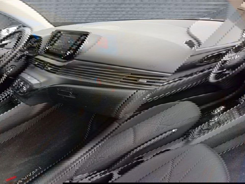 Hyundai Bayon usata a Bari (12)