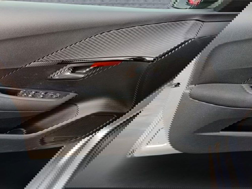 Peugeot 208 usata a Bari (9)