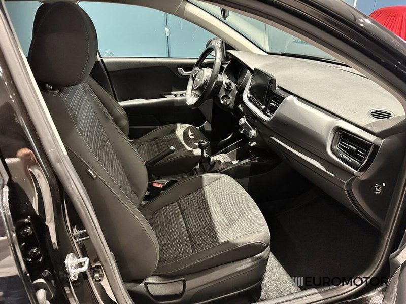 Kia Stonic usata a Bari (14)