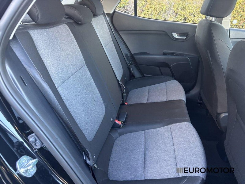 Kia Stonic usata a Bari (11)