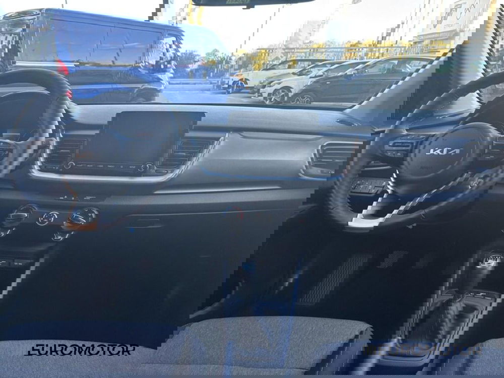 Kia Stonic usata a Bari (12)