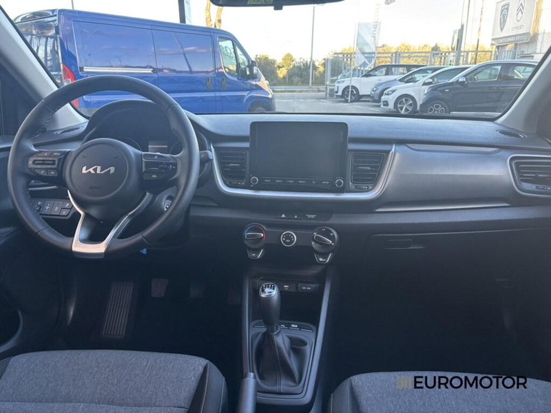 Kia Stonic usata a Bari (12)