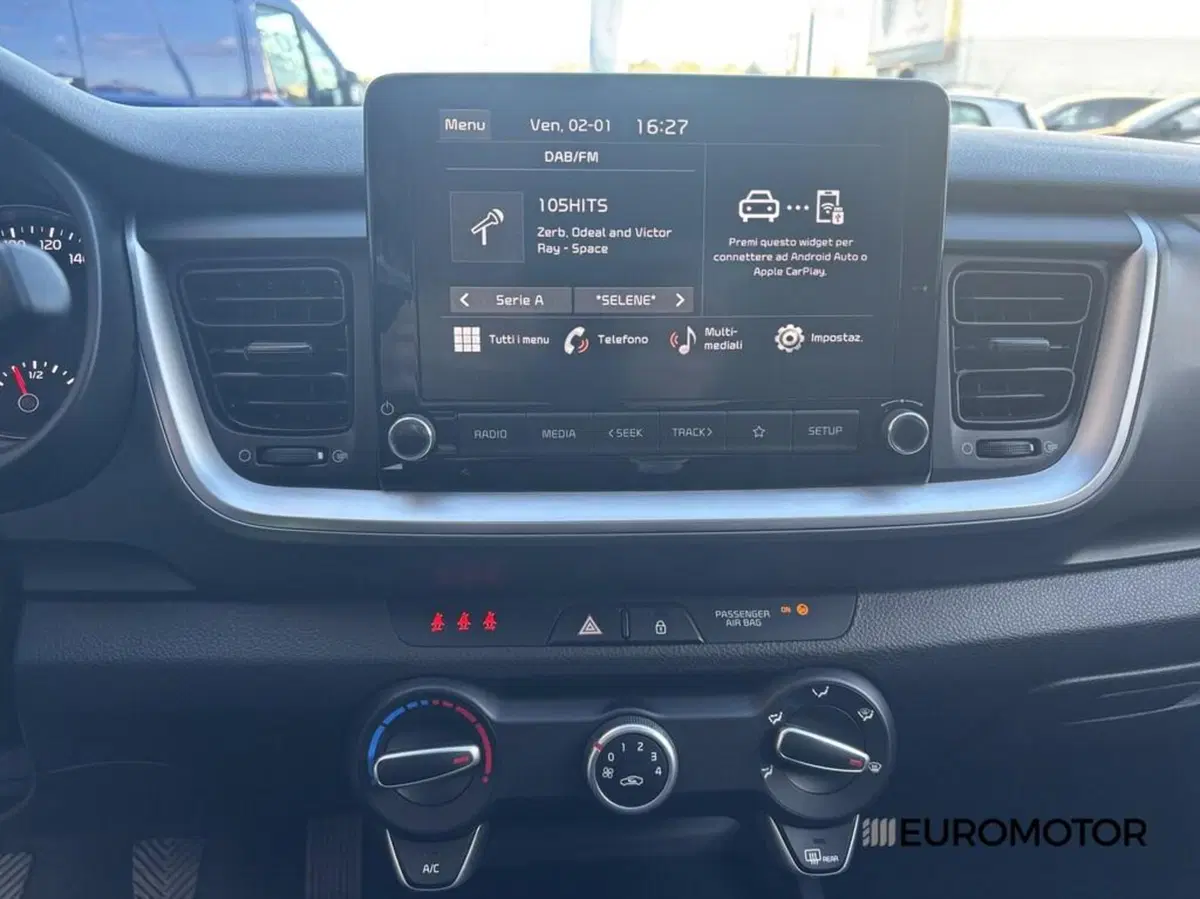 Kia Stonic usata a Bari (15)