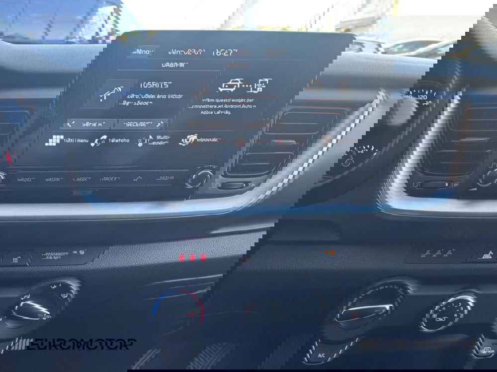 Kia Stonic usata a Bari (15)