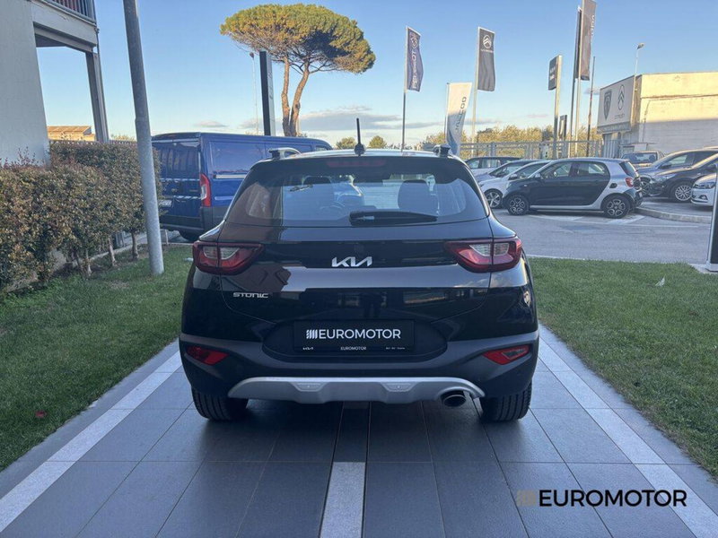 Kia Stonic usata a Bari (6)