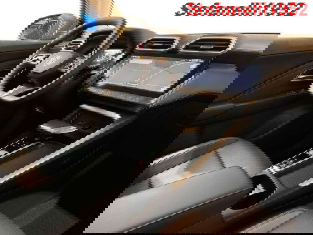 Mg ZS EV nuova a Bologna (15)