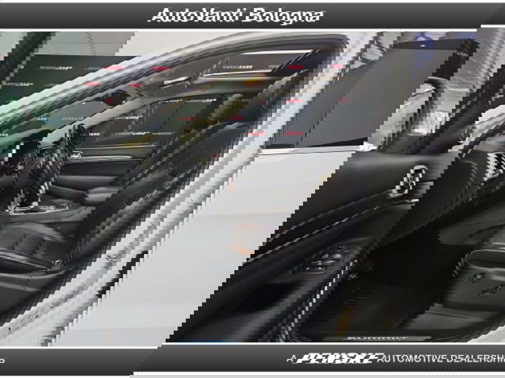 Jeep Grand Cherokee usata a Bologna (10)