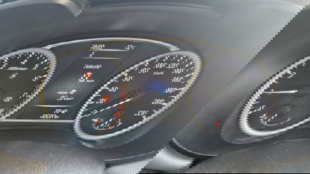 Nissan Micra usata a Lucca (12)