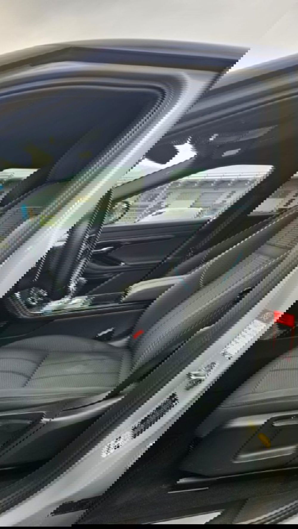 Land Rover Range Rover Evoque usata a Lucca (16)