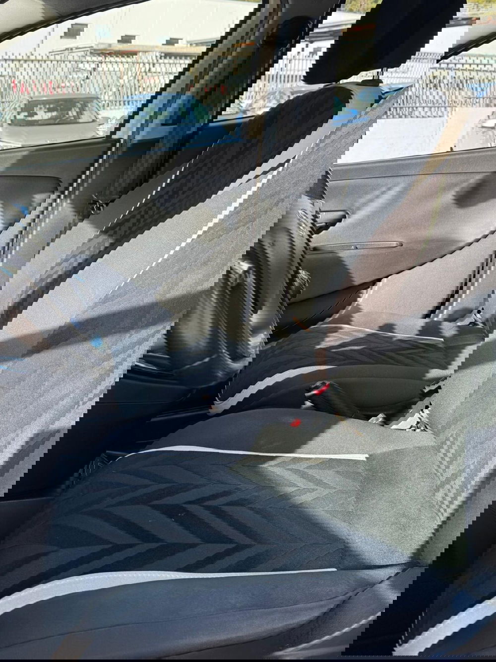 Lancia Ypsilon usata a Cosenza (12)