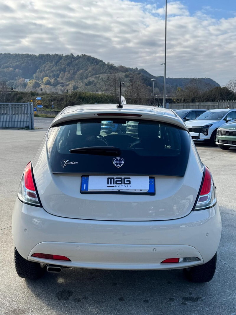 Lancia Ypsilon usata a Cosenza (6)