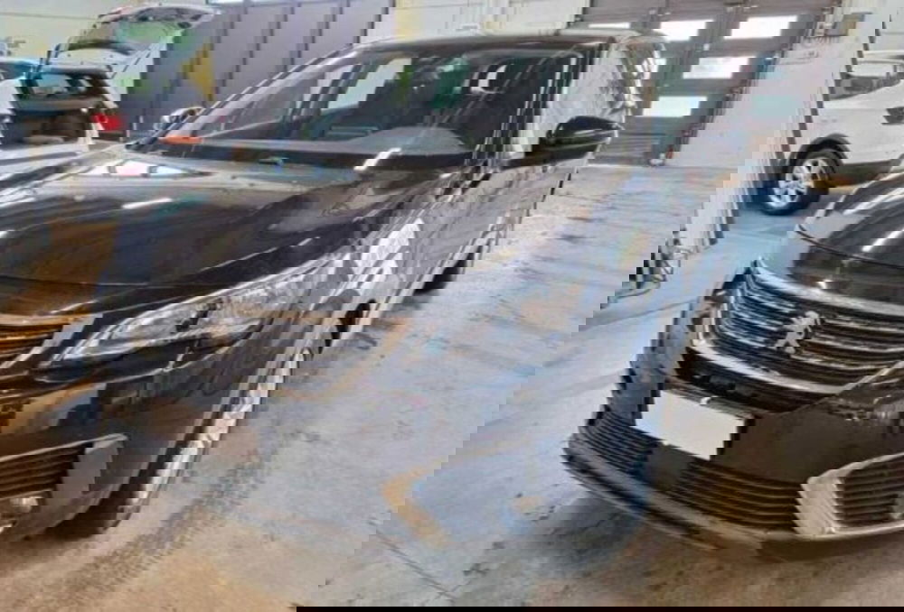 Peugeot 5008 usata a Bologna